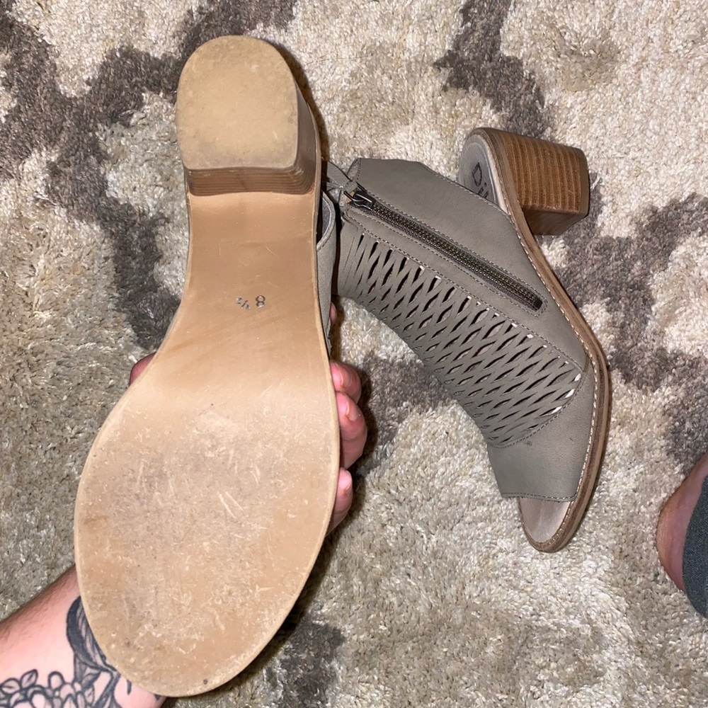 Shoes - Picture 2 of 2